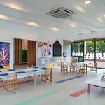 Nirvana Cosmopolitan - Convention & Sports Center 리조트 안탈리아