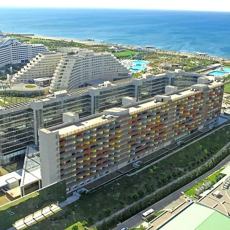 Nirvana Cosmopolitan - Convention&sports Center