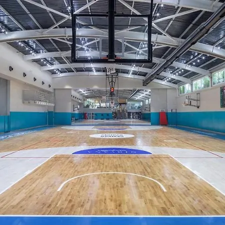 Resort Nirvana Cosmopolitan - Convention&sports Center