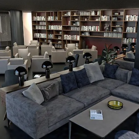 Nirvana Cosmopolitan - Convention&sports Center 5*