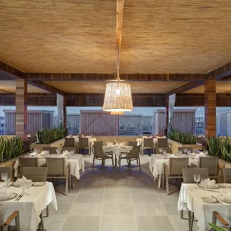 Nirvana Cosmopolitan - Convention & Sports Center Resort Antalya