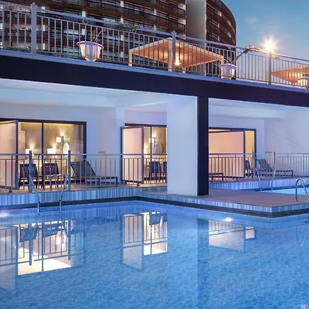 Resort Nirvana Cosmopolitan - Convention & Sports Center 5*