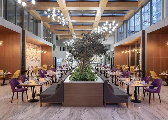 Nirvana Cosmopolitan - Convention & Sports Center 5* Antalya