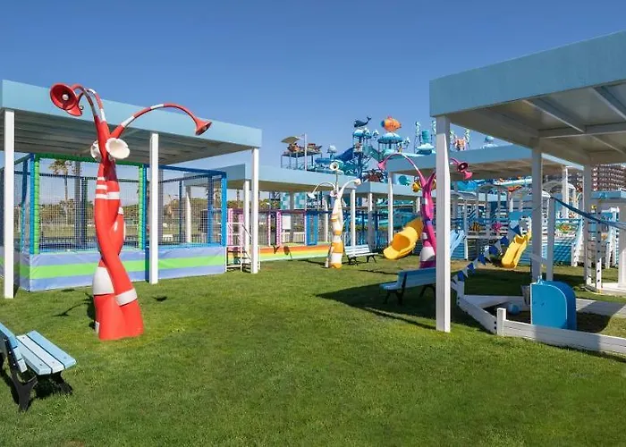 Nirvana Cosmopolitan - Convention & Sports Center Üdülőközpont