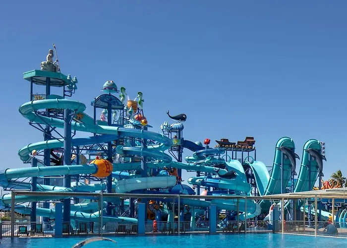 Nirvana Cosmopolitan - Convention & Sports Center 5*