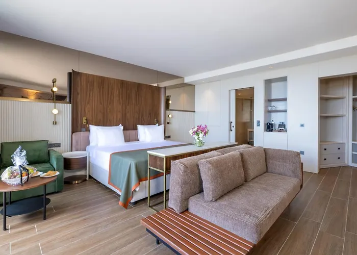 Nirvana Cosmopolitan - Convention & Sports Center Antalya