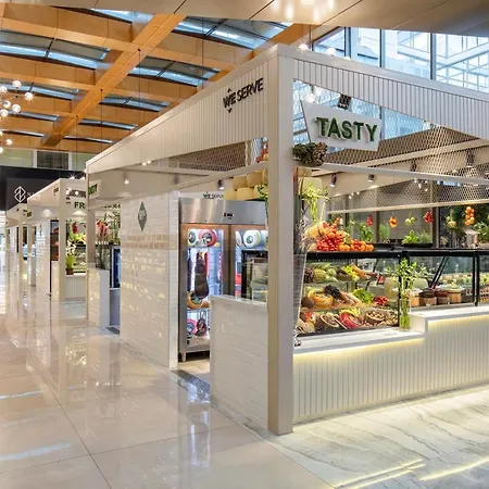 Nirvana Cosmopolitan - Convention & Sports Center אתר נופש