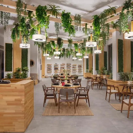 Nirvana Cosmopolitan - Convention & Sports Center אנטליה