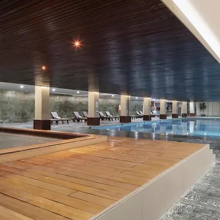 Nirvana Cosmopolitan - Convention & Sports Center 5* אנטליה