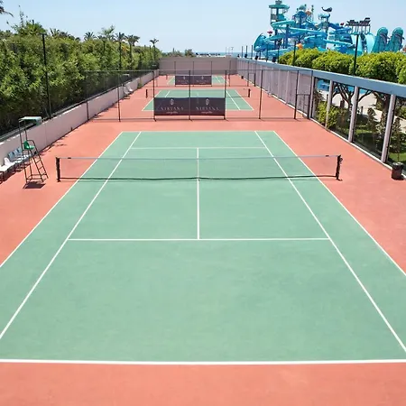 Nirvana Cosmopolitan - Convention & Sports Center Курортный комплекс