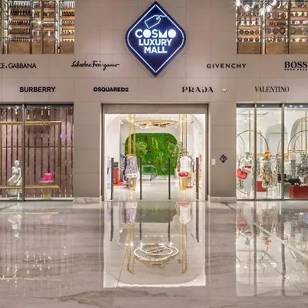 Nirvana Cosmopolitan - Convention & Sports Center אנטליה