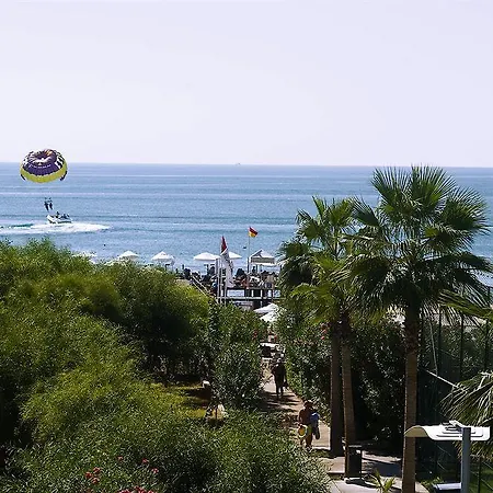 Nirvana Cosmopolitan - Convention & Sports Center Анталья