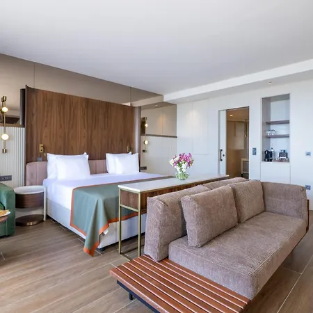 Nirvana Cosmopolitan - Convention & Sports Center Αττάλεια