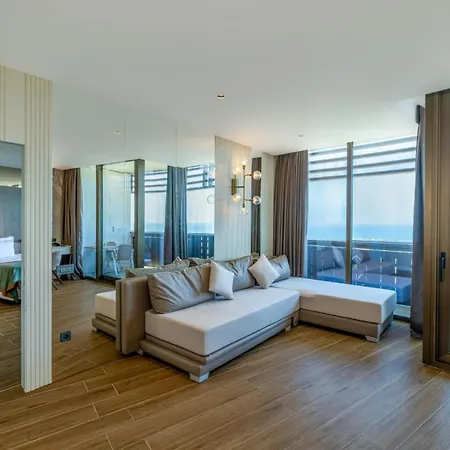 Nirvana Cosmopolitan - Convention & Sports Center אנטליה