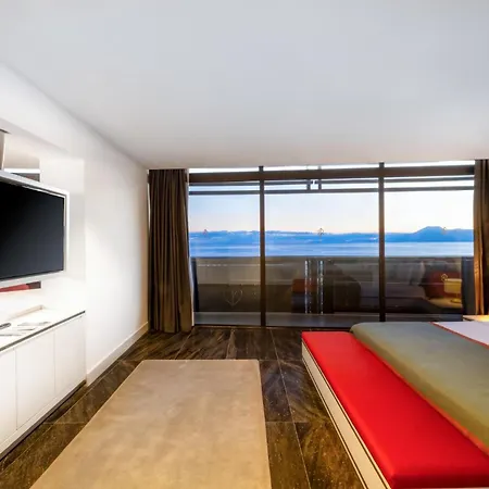 אתר נופש Nirvana Cosmopolitan - Convention & Sports Center