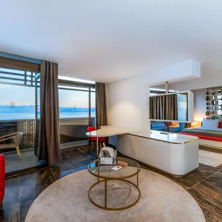 Nirvana Cosmopolitan - Convention & Sports Center 5* אנטליה