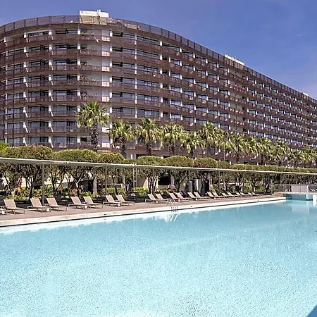 אתר נופש Nirvana Cosmopolitan - Convention & Sports Center אנטליה