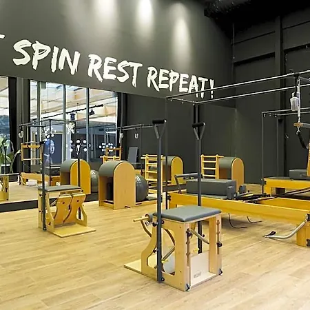 Nirvana Cosmopolitan - Convention & Sports Center אנטליה