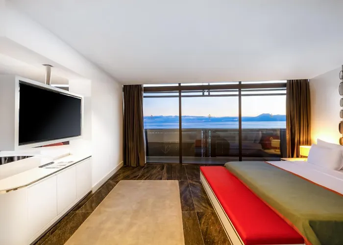 Resort Nirvana Cosmopolitan - Convention & Sports Center
