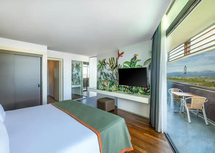 Resort Nirvana Cosmopolitan - Convention & Sports Center 5*