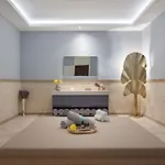 Nirvana Cosmopolitan - Convention & Sports Center منتجع 5*
