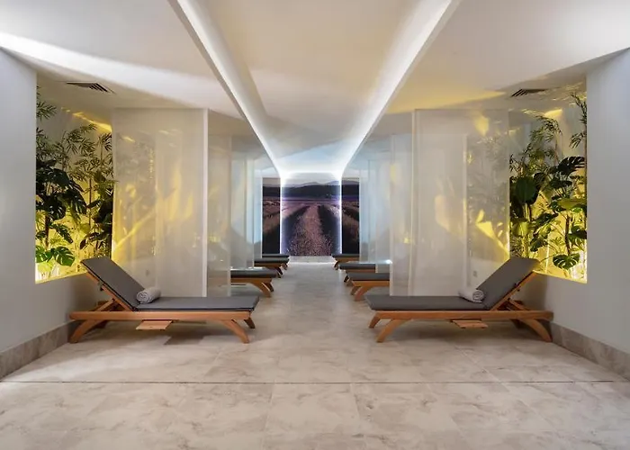 Rezort Nirvana Cosmopolitan - Convention & Sports Center Antalya