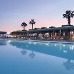 Nirvana Cosmopolitan - Convention & Sports Center 5*