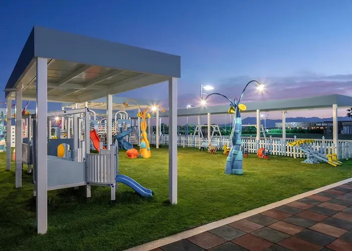 Nirvana Cosmopolitan - Convention & Sports Center 5* アンタルヤ